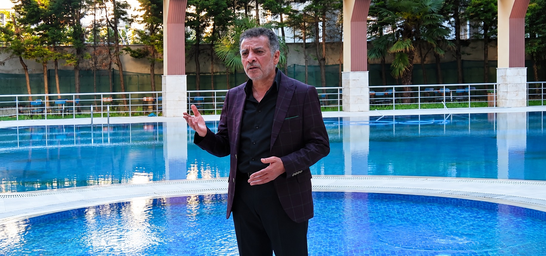Abdullah Aslan sahne performansı
